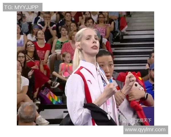 欧洲足球明星亲自颁发金牌助力年轻运动员梦想成真 欧洲足球明星亲自颁发金牌助力年轻运动员梦想成真